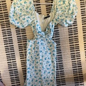 Zara puff sleeve floral, mini dress